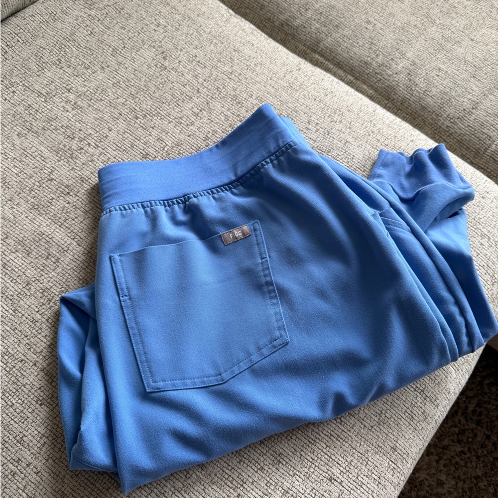 Figs light blue jogger scrubs